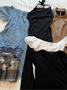 Women’s Clothing Bundle Size Small Lot of 7